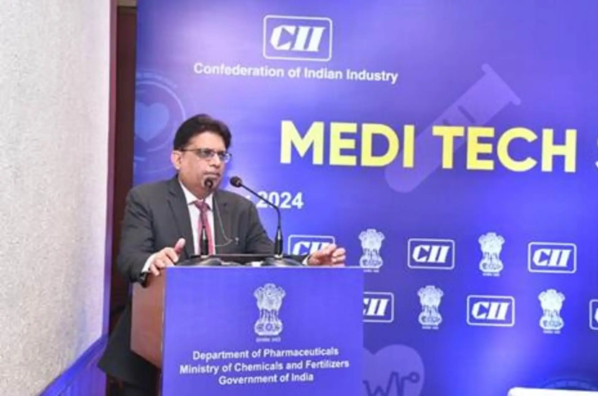 Secretary, Department of Pharmaceuticals launches the MEDITECH STACKATHON 2024 in collaboration with CII at New Delhi