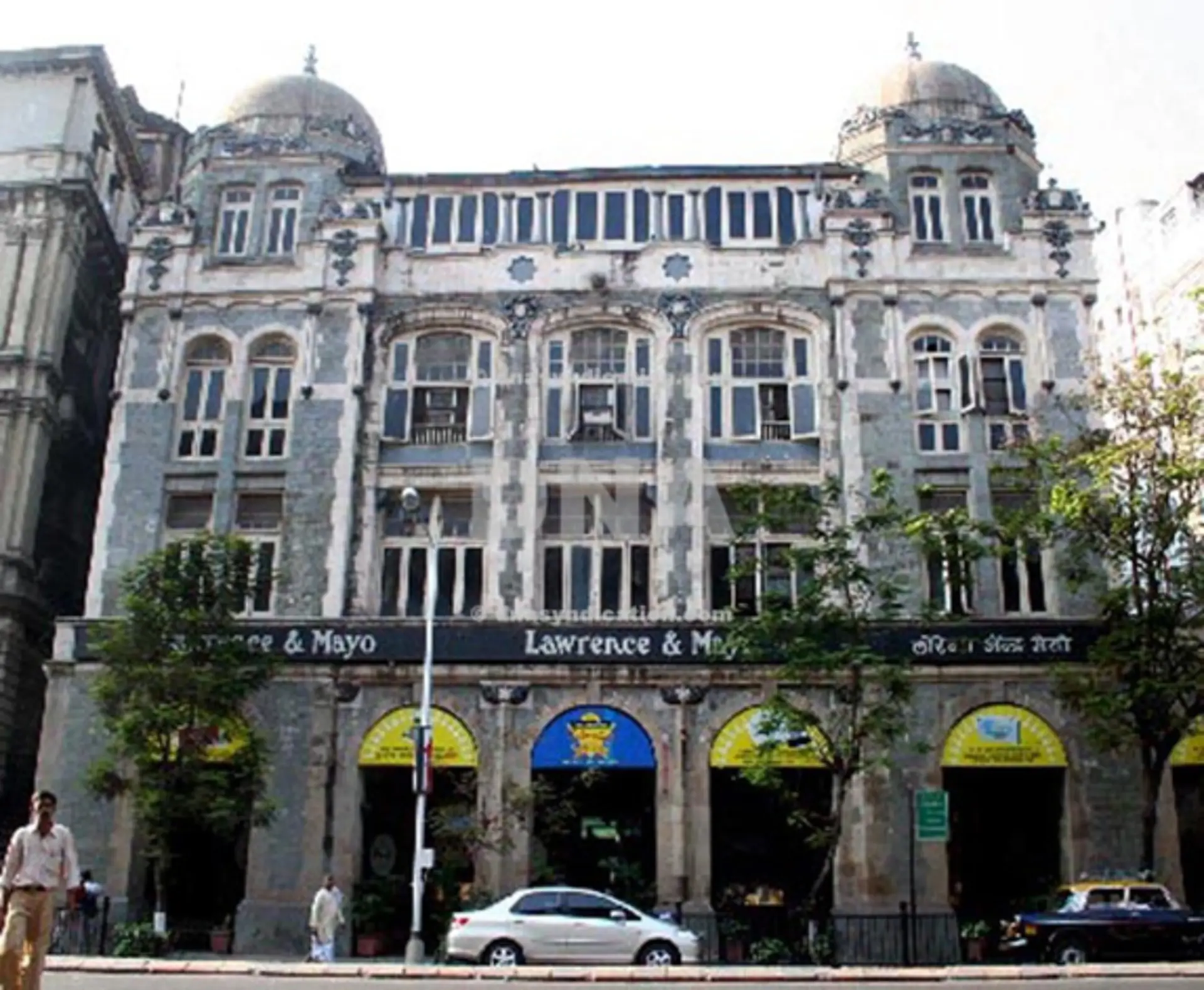 Lawrence and Mayo – The Caretaker of your Eyes